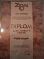 Foto: Das begehrte Diplom - Link öffnet Foto in Originalgrösse